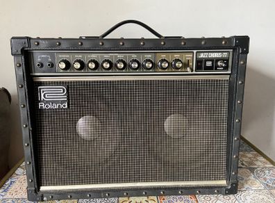 Vintage Roland Amp-Jazz Chorus JC 77 Guitar Amplifier