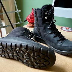 Ecco black winter boots - excellent condition