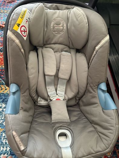 cybex baby car seat + Cybex Base