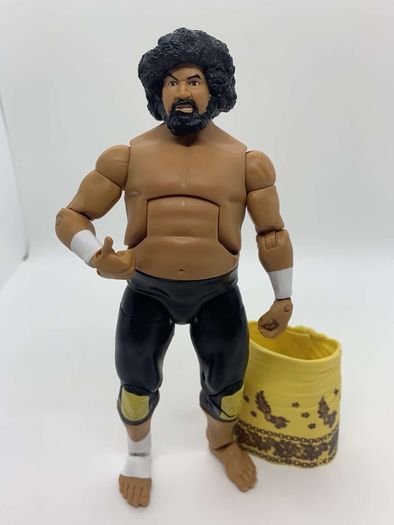 wwe elite HOF Hall Of Fame Afa & Sika action figures