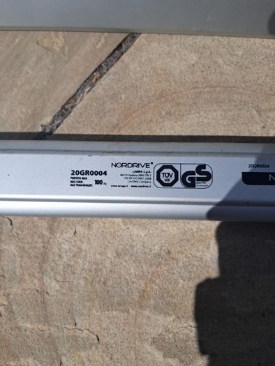 Nordrive Roof Bars