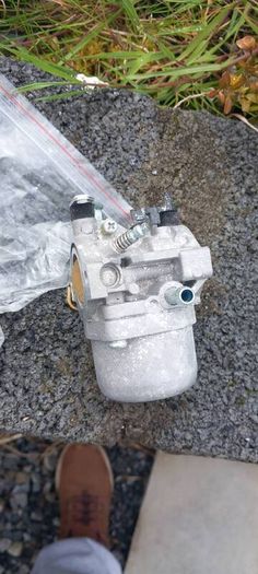Ride on mower carburettor