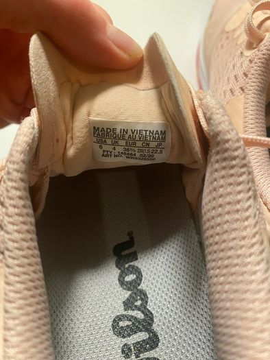 Wilson women's tennis shoes