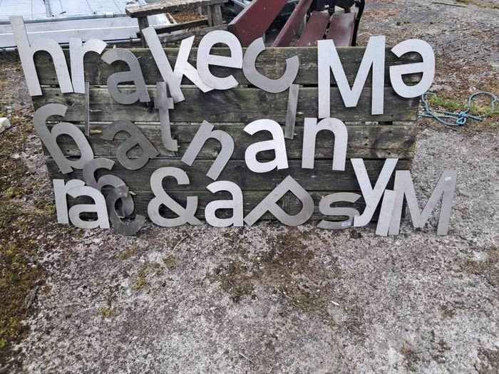 Stainless steel letters