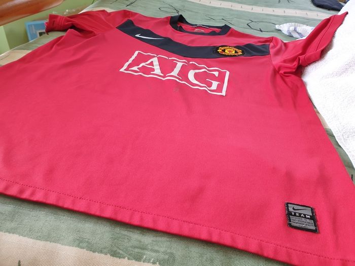 Manchester United Football Club Home Jersey 2009 to 2010 Medium Adult Nike