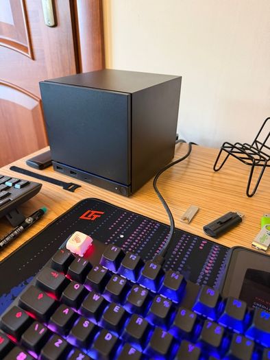 Steam Machine (512GB) + Steam Controller