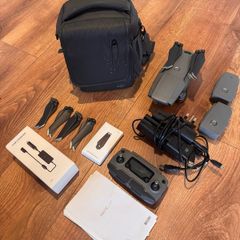 DJI Mavic 2 Zoom Fly More Combo
