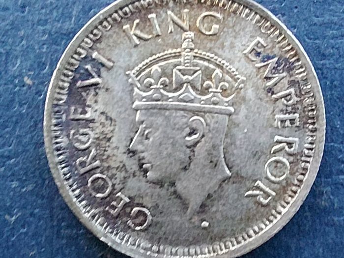 INDIA Quarter Rupee 1944 Silver Coin in Extremely Fine Condition