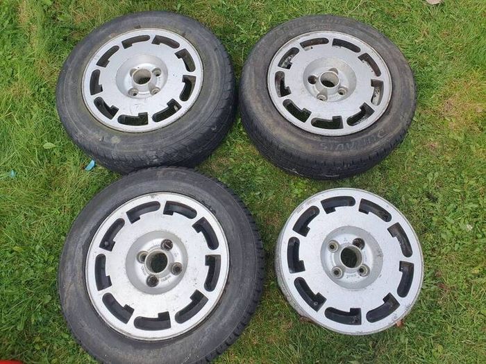 14" Pirelli 9 P Slots wheels