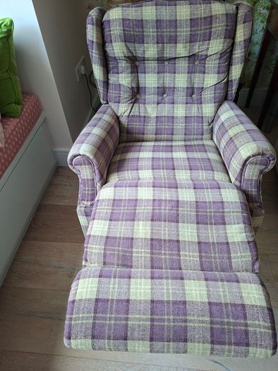 Reclining armchair