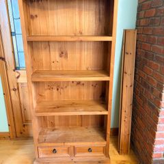 bookshelf