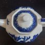 Lovely True Vintage, Almost Antique Octagonal Willow Pattern Teapot by Royal Doulton, Circa 1930, Small Chip Under the Spout Image 10