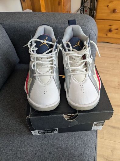 Nike Jordan Zoom '92 Size 9