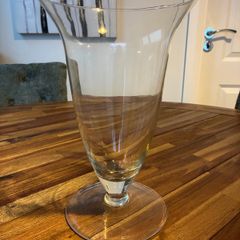 Candle holder