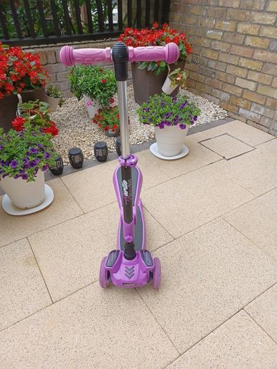 Hurtle ScootKid in perfect condition