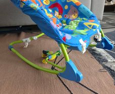 Fisher-Price Deluxe Infant to Toddler Rocker
