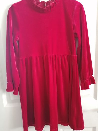 Red velvet dress, New, age 7-8