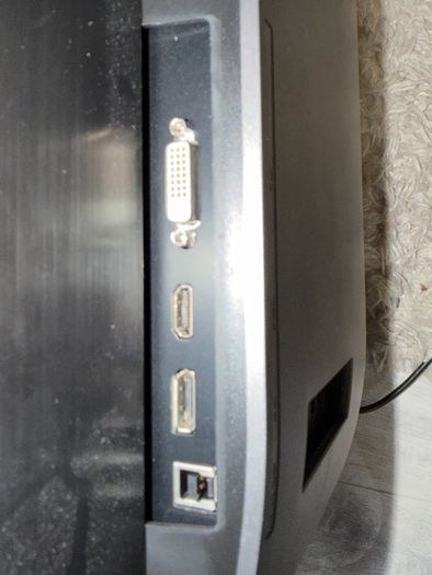 32" 4k Samsung monitor S3208501