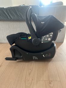 Joie i-Juva Car seat with isofix base