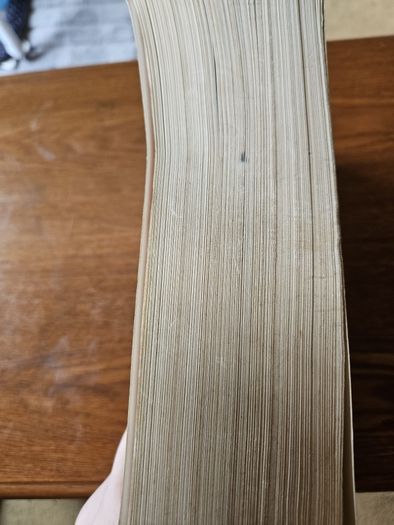 First Edition 1981 Catholicism Richard P. McBrien. Religious.