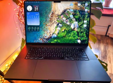Macbook M3 Max 16" - Space Black 2TB SSD