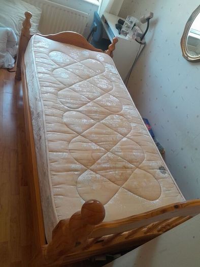 Bed Free To Take Away.