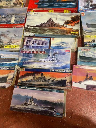 Huge lot of Vintage Model Trains | Boats and Tanks