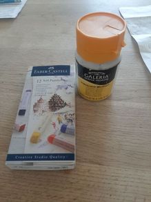 Art materials