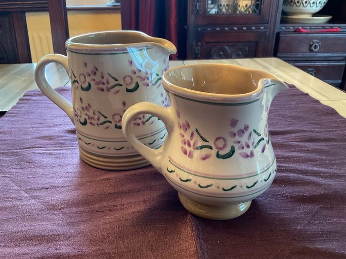 Nicholas Mosse Lavender  FURTHER REDUCED.  Washington Creek USA , a set if two jugs , a 4 inch creamer and a four and a  half inch cylinder jug
