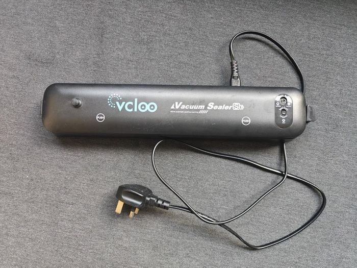 Vcloo Vacuum Sealer - Model LP-11S - Fully Working