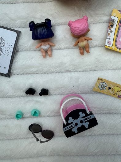 GOLD LOL L.O.L. MGA Surprise Confetti Pop Series 3 Lil DAWN & Lil DUSK Twins new Opened Please look at the pictures