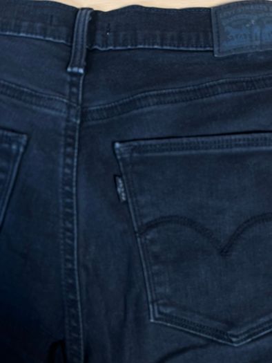Levis Slimming Skinny Jeans W28 L29