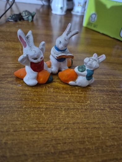 Vintage Ceramic Bunnies x3
