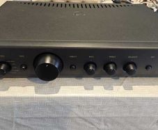 Arcam Alpha 8 stereo integrated amplifier