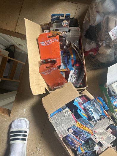 Hot wheels/Corgi/ledo cars