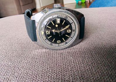 Vintage 70s Diver