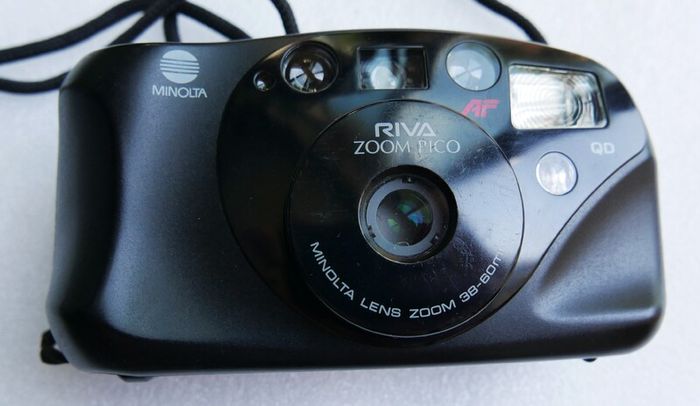 Minolta RIVA ZOOM PICO AF 35mm Film Camera with Minolta 38-60mm Lens Tested