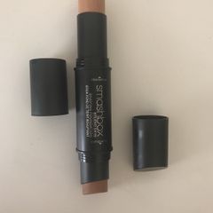 smashbox studio skin shaping foundation stick