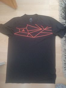 Adidas t-shirt