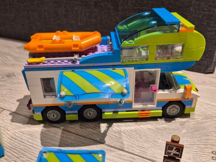 Lego Friends 41339 Mia's Camper Van