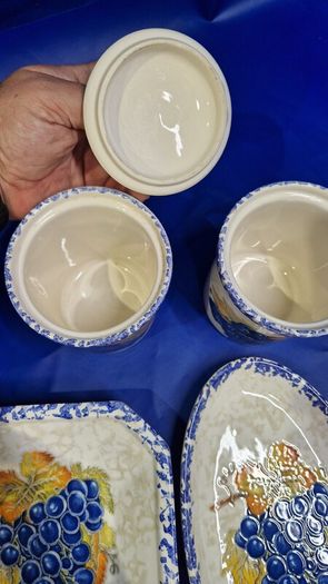 Italian Ceramic Set  Due Torri  Grapes Design  4 Piece