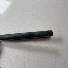 GHD hair straightner