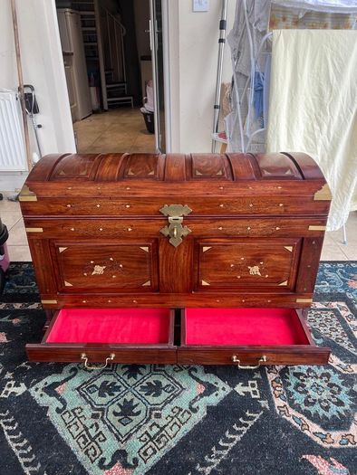 Rosewood captain chest