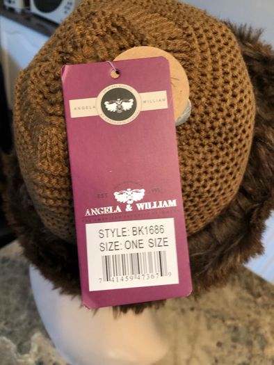 Angela  & William hat