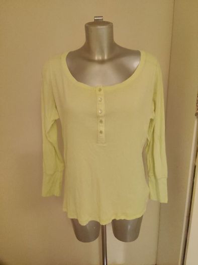 South lime cotton top size UK16/18 EU44/46  Postage included