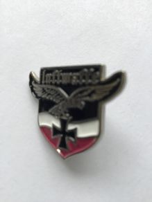 German Luftwaffe pin badge