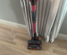 Shark cordless hoover