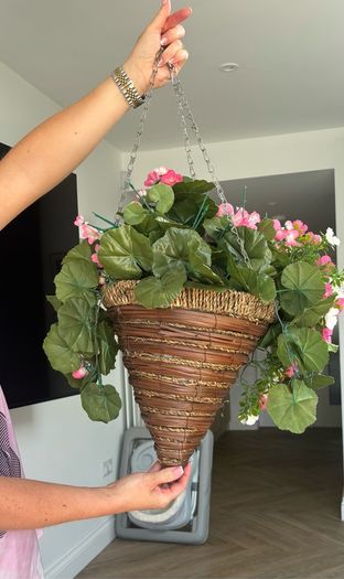 Brand new Artificial hanging basket