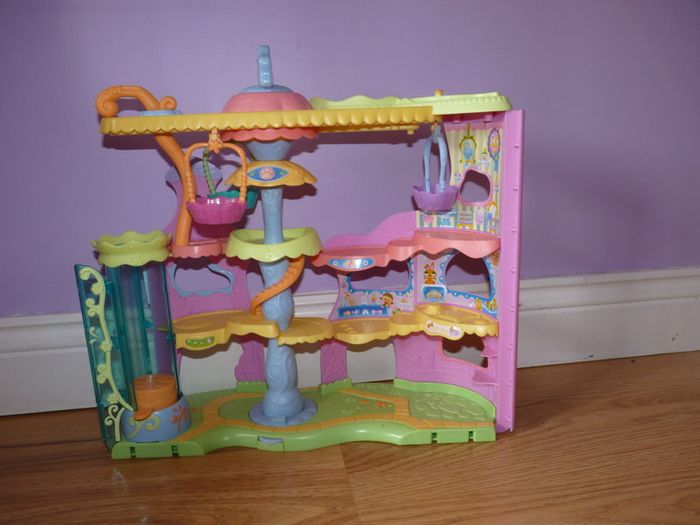 Pet shop
