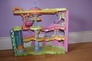 Pet shop